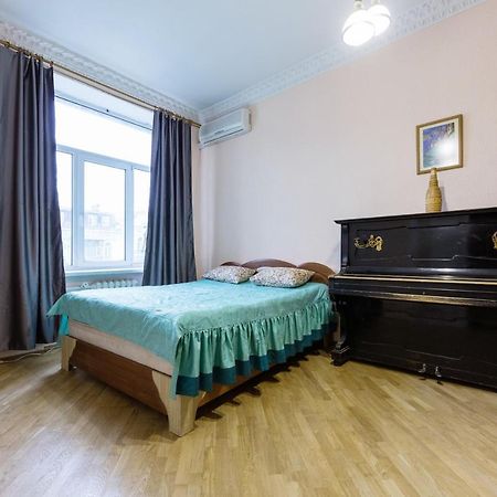 Apartment With Lovely View Kiev Luaran gambar