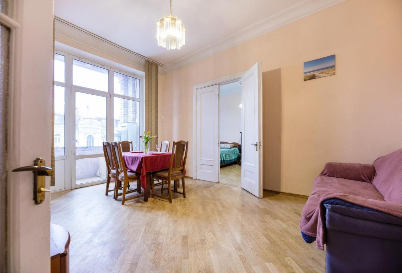 Apartment With Lovely View Kiev Luaran gambar